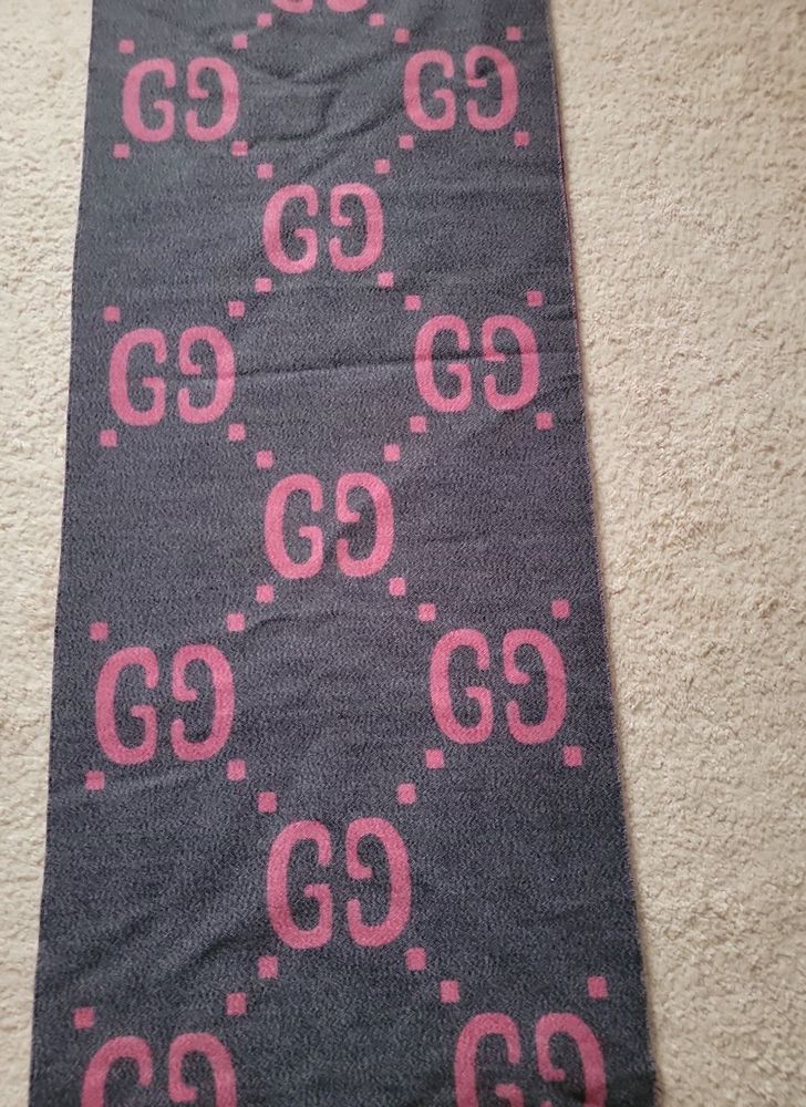 GUCCI scarf